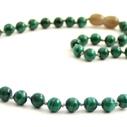 Malachite Gemstone Knotted Green Necklace-2