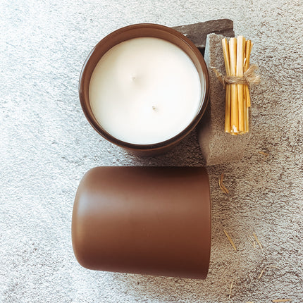 Sweet Santo Candle-1
