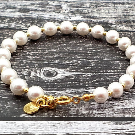 Shell Pearls White Bracelet With Silver Beads-2