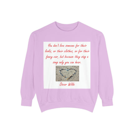 Unisex Sweatshirt – Heartfelt Oscar Wilde Quote