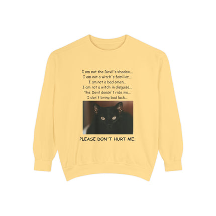 Unisex Sweatshirt – Thoughtful Black Cat Design – Garment-Dyed