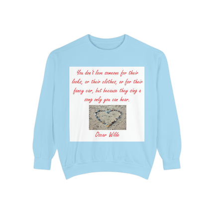 Heartfelt Quote Unisex Sweatshirt - Oscar Wilde Inspiration, Cozy Gift for Loved Ones