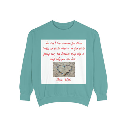 Heartfelt Quote Unisex Sweatshirt - Oscar Wilde Inspiration, Cozy Gift for Loved Ones