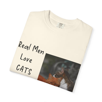 Real Men Love Cats Unisex T-Shirt - Cute Cat Lover Tee