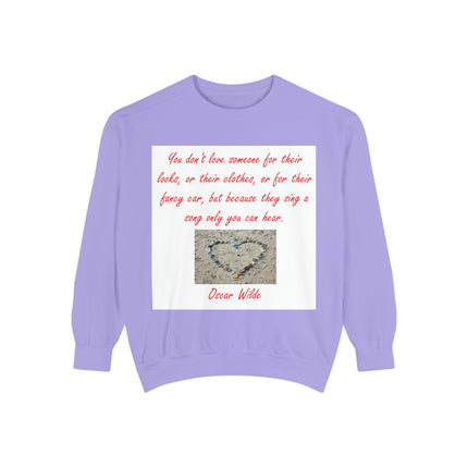 Heartfelt Quote Unisex Sweatshirt - Oscar Wilde Inspiration, Cozy Gift for Loved Ones