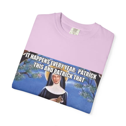 Funny Cat Lover T-Shirt - 'No One Remembers Me and My Cats' Design - Perfect Gift for Pet Owners