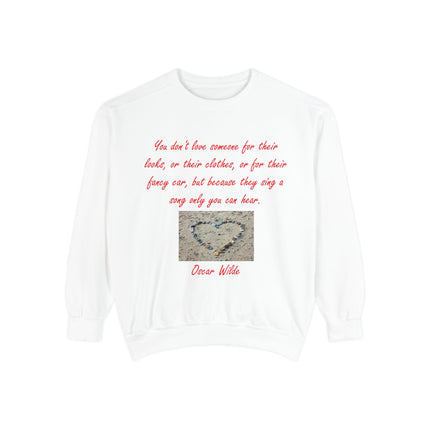 Unisex Sweatshirt – Heartfelt Oscar Wilde Quote