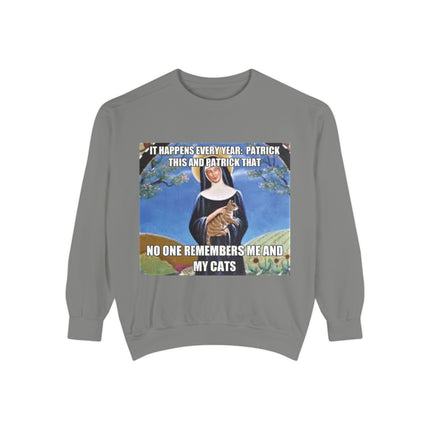 Humorous Unisex Sweatshirt - "No One Remembers Me and My Cats"