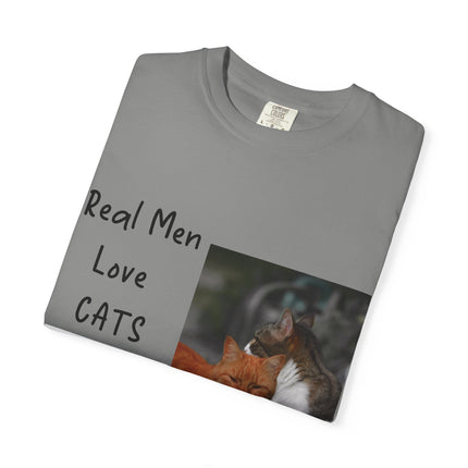 Real Men Love Cats Unisex T-Shirt - Cute Cat Lover Tee
