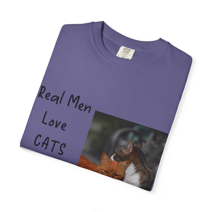 Real Men Love Cats Unisex T-Shirt - Cute Cat Lover Tee