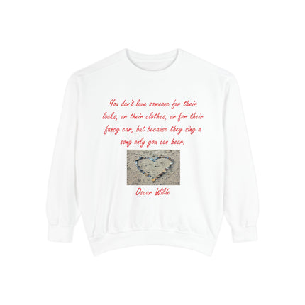 Heartfelt Quote Unisex Sweatshirt - Oscar Wilde Inspiration, Cozy Gift for Loved Ones