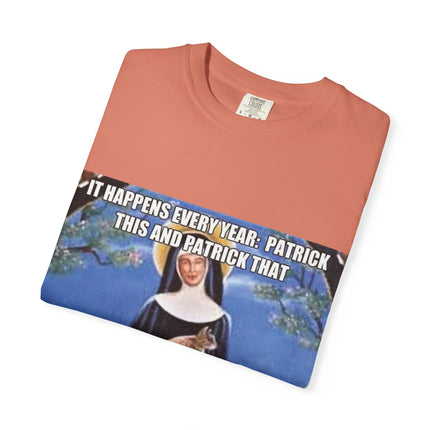 Funny Cat Lover T-Shirt - 'No One Remembers Me and My Cats' Design - Perfect Gift for Pet Owners