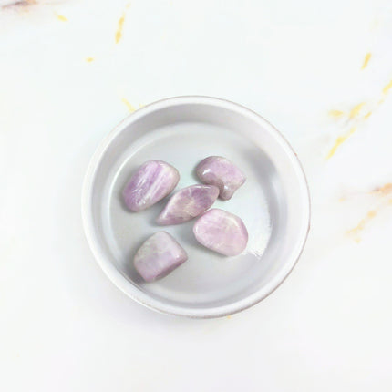 Kunzite tumbled stone-1