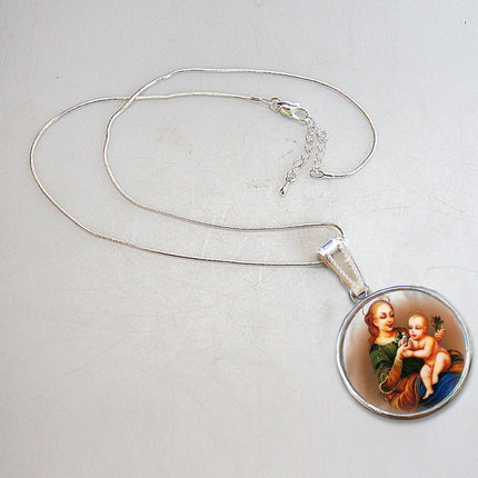 Madonna And Child Silver Plated Mother of Pearl Necklace Jewelry - 43031-2