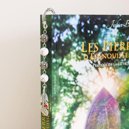 Rigid fine stone bookmark - Howlite-0
