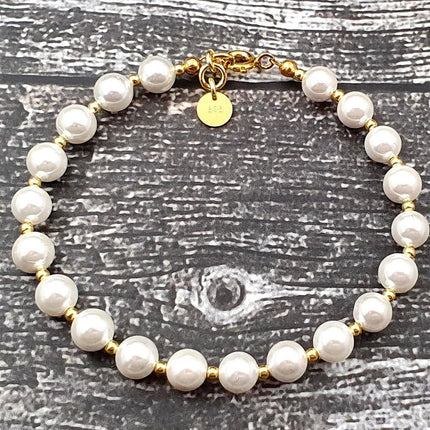 Shell Pearls White Bracelet With Silver Beads-0