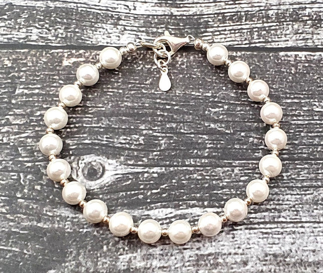 Shell Pearls White Bracelet With Silver Beads-4